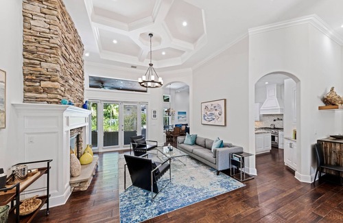 Lauderdale Beach Casa | PACK YOUR BAGS FOR THE ATLANTIC BEACH HOUSE WHERE YOU CAN HAVE IT ALL !