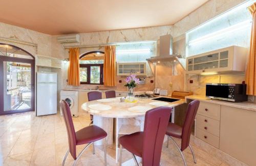 Gaios Apartamento | Paco's Resort Family Villa 14