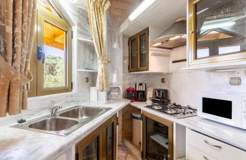 Gaios Apartamento | Paco's Resort Luxury Villa 18