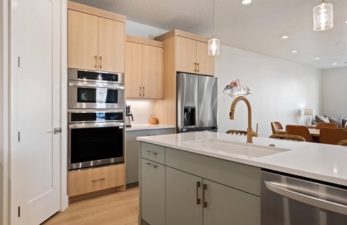 St. George Casa | Paddle and Play: Desert Color Lagoon + Beaches