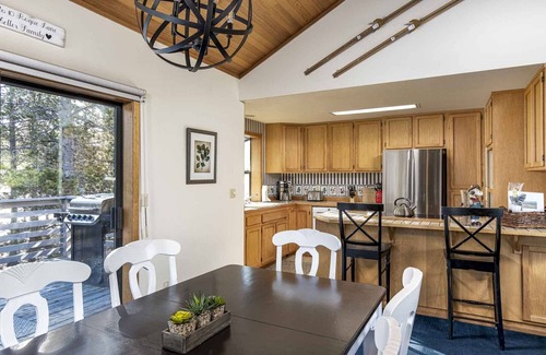 Sunriver Casa | Casa Sunriver, pases SHARC, jacuzzi privado, perros bien, sala de juegos, buena ubicación