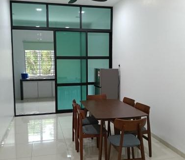 Sekinchan Casa | PaddyView 2-storey Landed GuestHouse 15pax 4R3B 稻田中央民宿