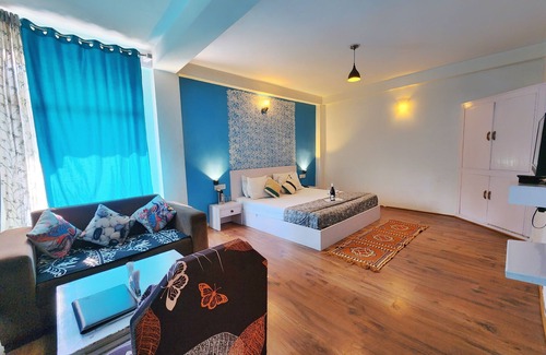 New Manali Hotel | Page 3 - Riverside Rooms & Bar