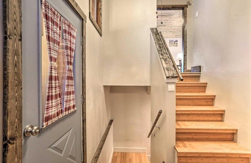 Pagosa Springs Casa | Pagosa Springs Gem with Yard, Decks and Mtn Views!