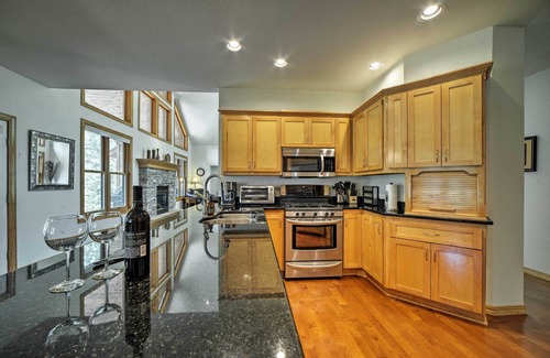 Twin Creek Village Casa | ¡NUEVO! Pagosa Springs Home w / Patio, parrilla y jacuzzi!