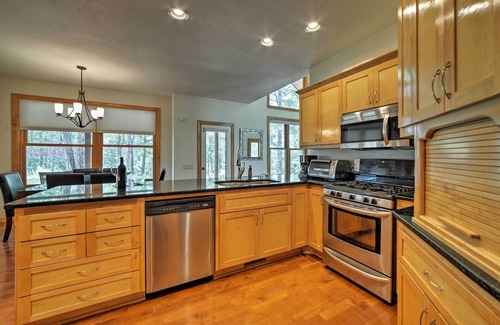 Twin Creek Village Casa | ¡NUEVO! Pagosa Springs Home w / Patio, parrilla y jacuzzi!