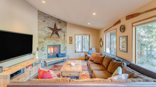 Tahoe Woods Casa | Paige Meadow by AvantStay Near Lake Tahoe City
