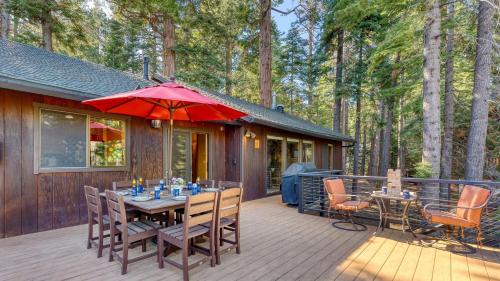 Tahoe Woods Casa | Paige Meadow by AvantStay Near Lake Tahoe City