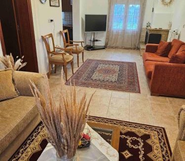 Konstantia Casa | Paikos Townhouse, Hot Springs