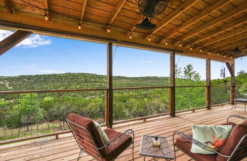 New Braunfels Casa | Painted Paradise Main House
