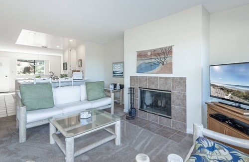 Pajaro Dunes Condominio | Pajaro Dunes Resort 2 Bedroom Cozy Beach Condo, Easy Access