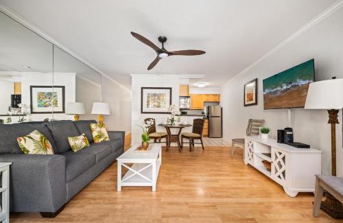 Downtown Lahaina Casa | Paki Maui 217 · PM 217 Cozy 1BR Oceanfront Condo w Pool