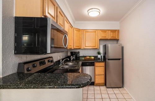 Downtown Lahaina Casa | Paki Maui 217 · PM 217 Cozy 1BR Oceanfront Condo w Pool