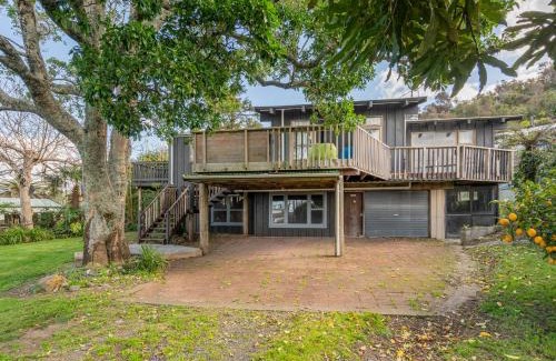Tairua Casa | Paku View Retreat - Tairua Holiday Home