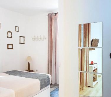 Alameda Casa | Palace House Hércules Apartments