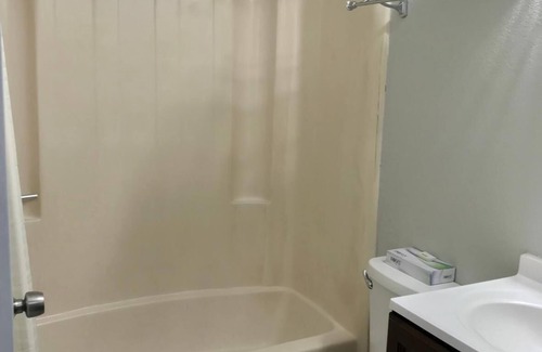 Newport News Hotel | Palace Inn & Suites - Newport News/Jefferson Ave