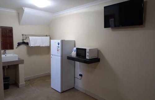 Newlands West Hotel | Palace Lodge Sea Cow Lake