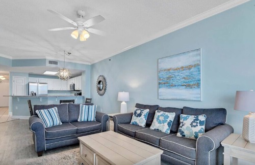 Ono Island Condominio | Palacio 903 | Luxury Beachfront 2BR w/ Pool + Hot Tub | Stunning Views
