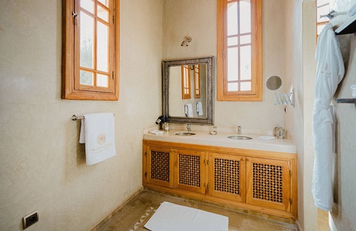 Sidi Bou Amar Hotel | Palais Alcazar
