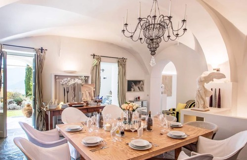 Azzano Villa | Palazzo Palazzo duerme 10 con jardín privado con vista al lago