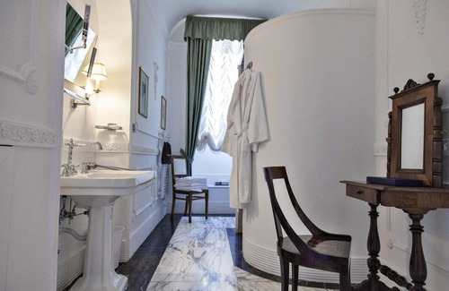 Rossano Cama Y Desayuno | Palazzo Cherubini - Pools & Wellness