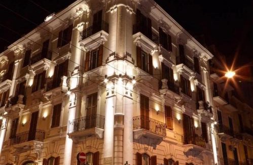Bari City Centre Cama Y Desayuno | PALAZZO DANISI ROOMS&SUITES