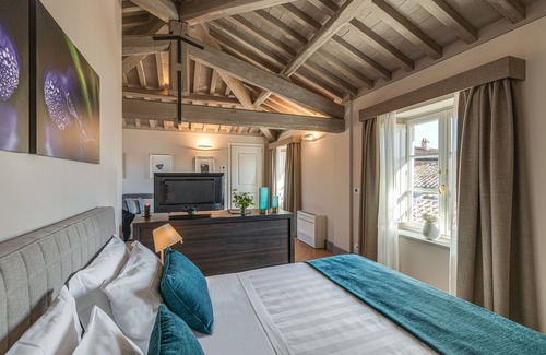 Lucca Historical Center Hotel | Palazzo Dipinto