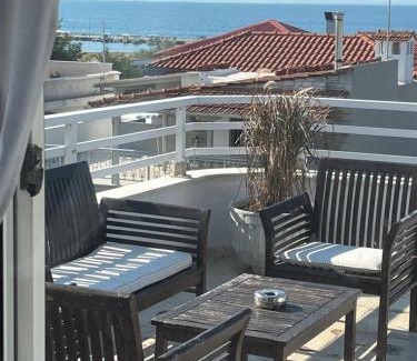 Neoi Epivates Apartamento | palazzo PADINI alla costa