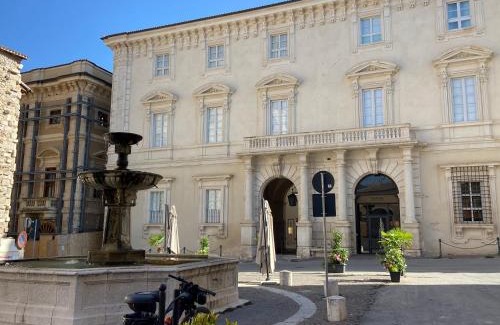 L'Aquila Apartamento | PALAZZO PICA ALFIERI Centro Storico