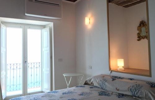 Pizzo Apartamento | Palazzo Pizzo Studio Bellavista