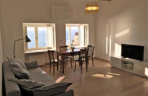 Pizzo Apartamento | Palazzo Pizzo Studio Bellavista