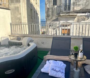Naples City Centre Apartamento | PALAZZOREFICI