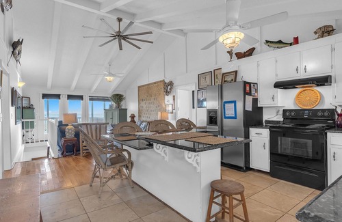 Caswell Beach Casa | Palermo: 4 BR / 2 BA casa en Caswell Beach, capacidad para 12