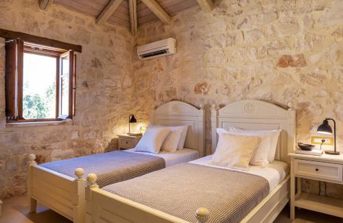 Neromilos Apartamento | Paliokaliva Apartments and Villas