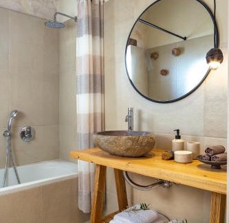 Neromilos Apartamento | Paliokaliva Apartments and Villas