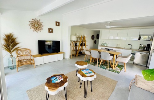 Nettle Bay Apartamento | Palm Beach House - Stunning 3 Bedrooms beachfront
