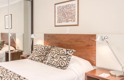 Pocitos Hotel | Palm Beach Plaza Hotel