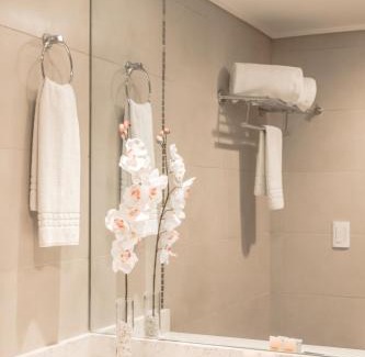 Pocitos Hotel | Palm Beach Plaza Hotel