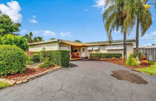 Florida North Atlantic Coast Apartamento | Palm Beach Studio Retreat - parrilla de patio al aire libre