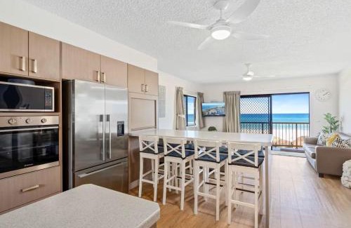 Palm Beach Apartamento | Palm Breeze - Hosted by Burleigh Letting