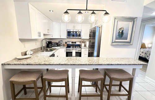 Ilexhurst Condominio | Palm Cay 2: 3 Min Walk to Beach and Shared Heated Pool