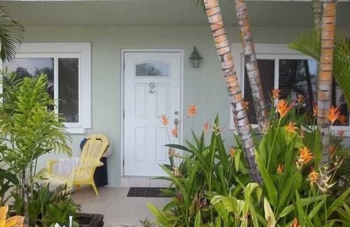 Ilexhurst Condominio | Palm Cay 2: 3 Min Walk to Beach and Shared Heated Pool