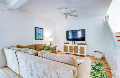 Palm City Casa | Palm City Home with Pool and Florida Room - Near Golf
