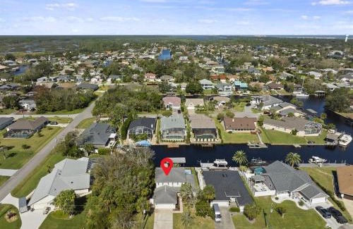 Palm Harbor Casa | Palm Coast Boaters Paradise Canal Pool Home