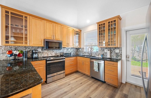 Sunset Reef Casa | Palm Cottage- Escape to Paradise, steps from the beach!