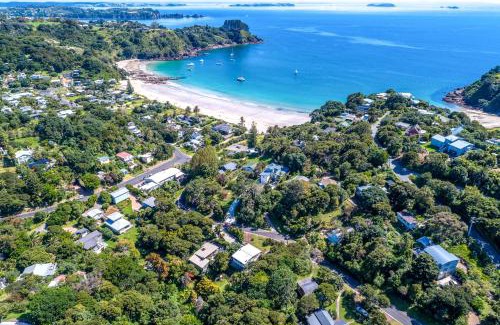 Palm Beach Casa | Palm Cottage - Stay Waiheke