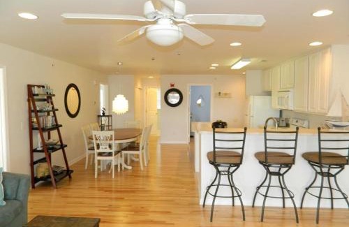 Rehoboth Beach Casa | Palm drive 36501 #1306