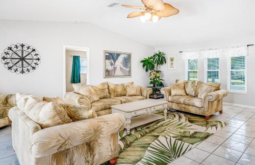 Fort Myers Casa | Palm Escape