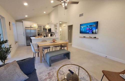 Lake St. George Casa | Palm Harbor Renovated 3-bedroom Hideaway!