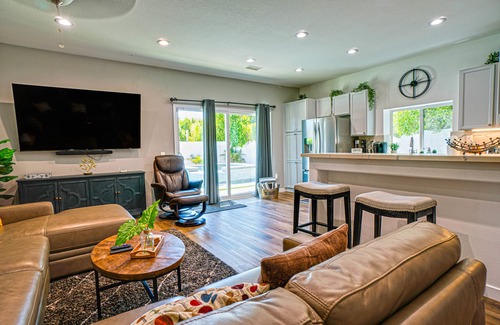 Vista Norte Casa | Palm Oasis: New Reno with Pool